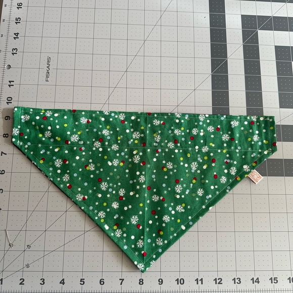 14” Neck Size Custom Handmade Pet Critter Capes Reversible - Picture 10 of 14